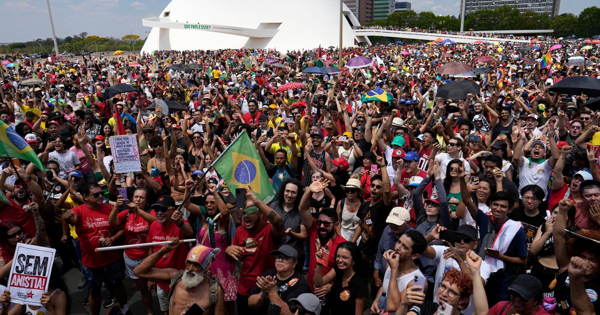 Dešimtys tūkstančių brazilų protestavo prieš amnestijos įstatymą J. Bolsonaro