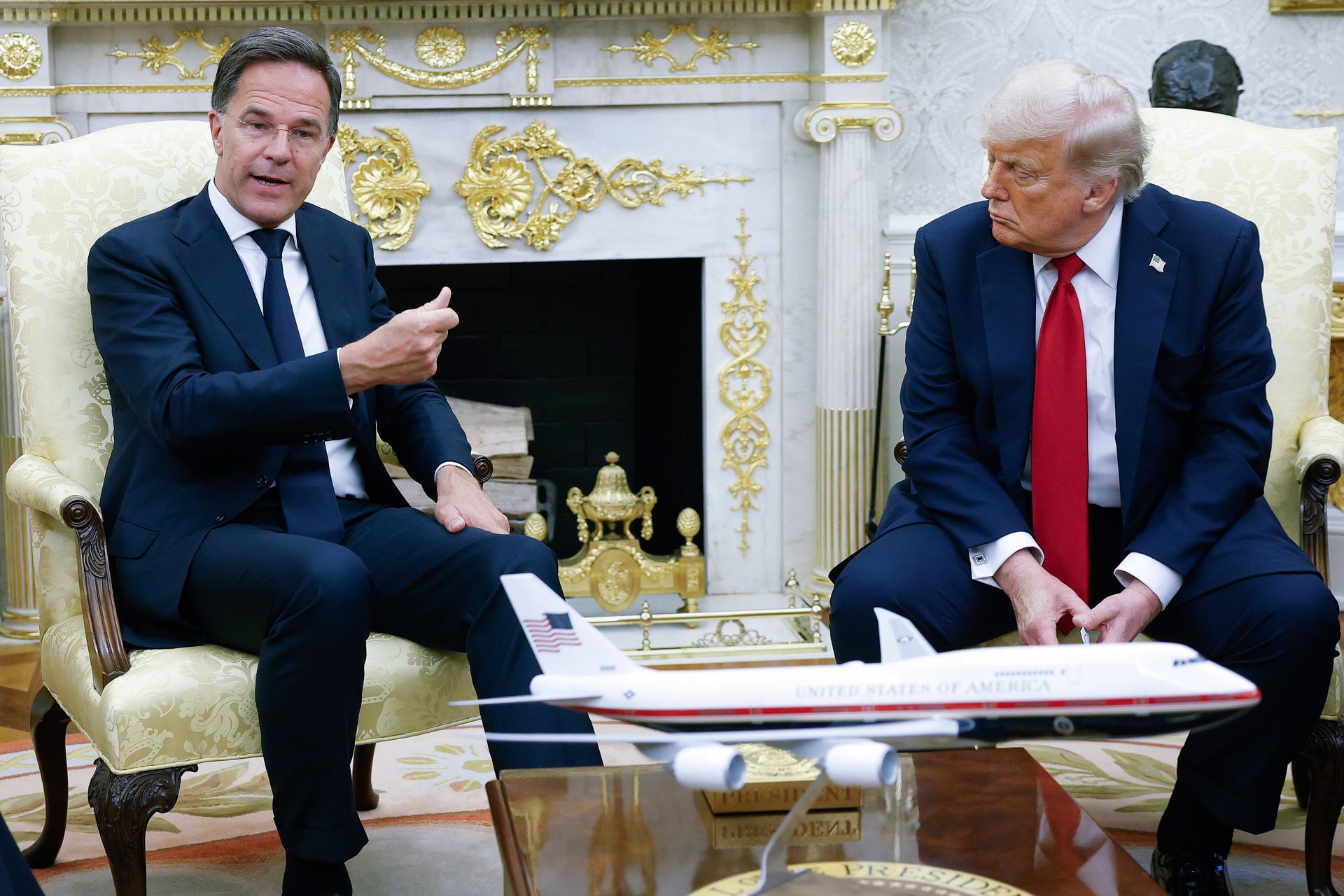 D. Trumpas Rusijai: 50 dienų taikai arba 100 proc. tarifai