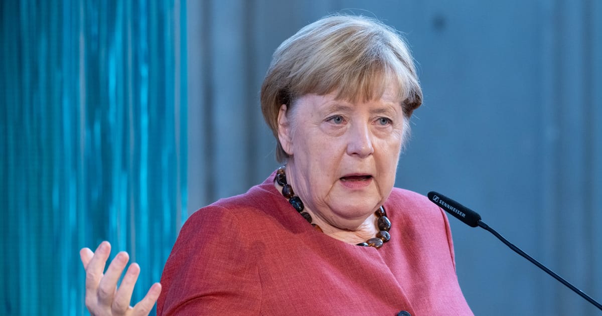 Merkel kaltina Baltijos šalis ir Lenkiją dėl Rusijos invazijos į Ukrainą