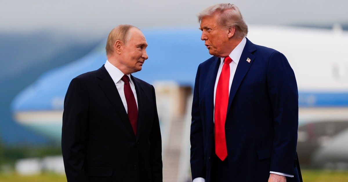 JAV politikai ir ES smerkia Donaldo Trumpo susitarimą dėl rusiško dyzelino