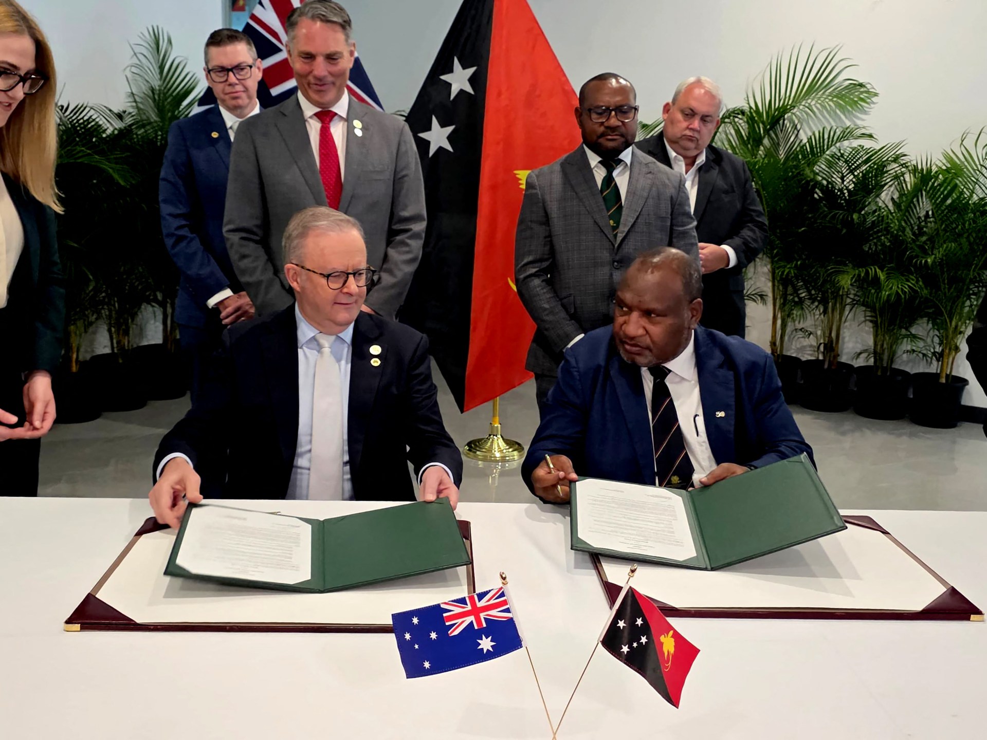 Australija ir Papua Naujoji Gvinėja pasirašė istorinę gynybos sutartį