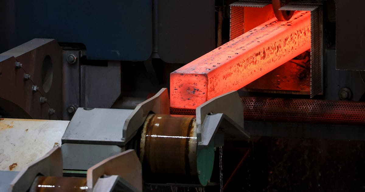 ES siūlo padvigubinti plieno muitus iki 50 proc. ir sumažinti kvotas