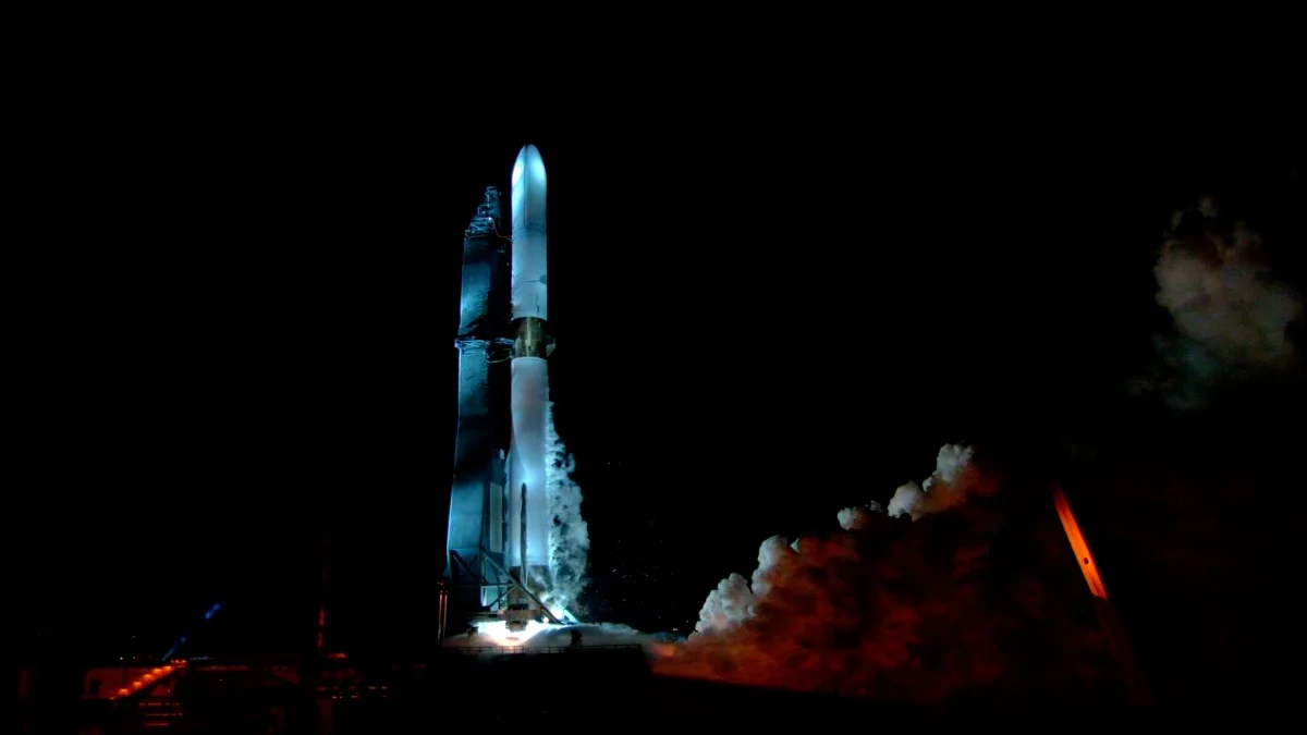 Blue Origin’s New Glenn Gears Up for January Debut