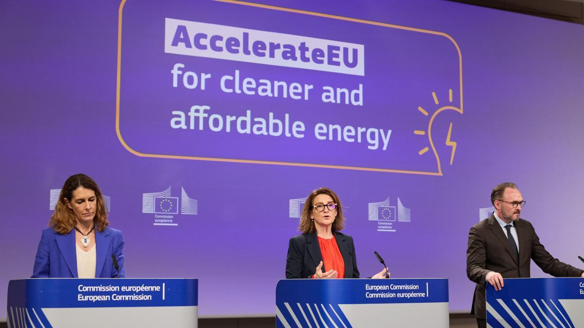 Europos Komisija pristatė planą „AccelerateEU“ energetikos krizei suvaldyti