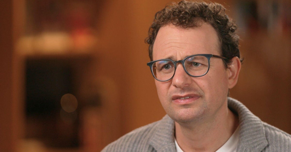 „Anthropic“ vadovas ragina reguliuoti dirbtinį intelektą ir perspėja dėl galimų grėsmių