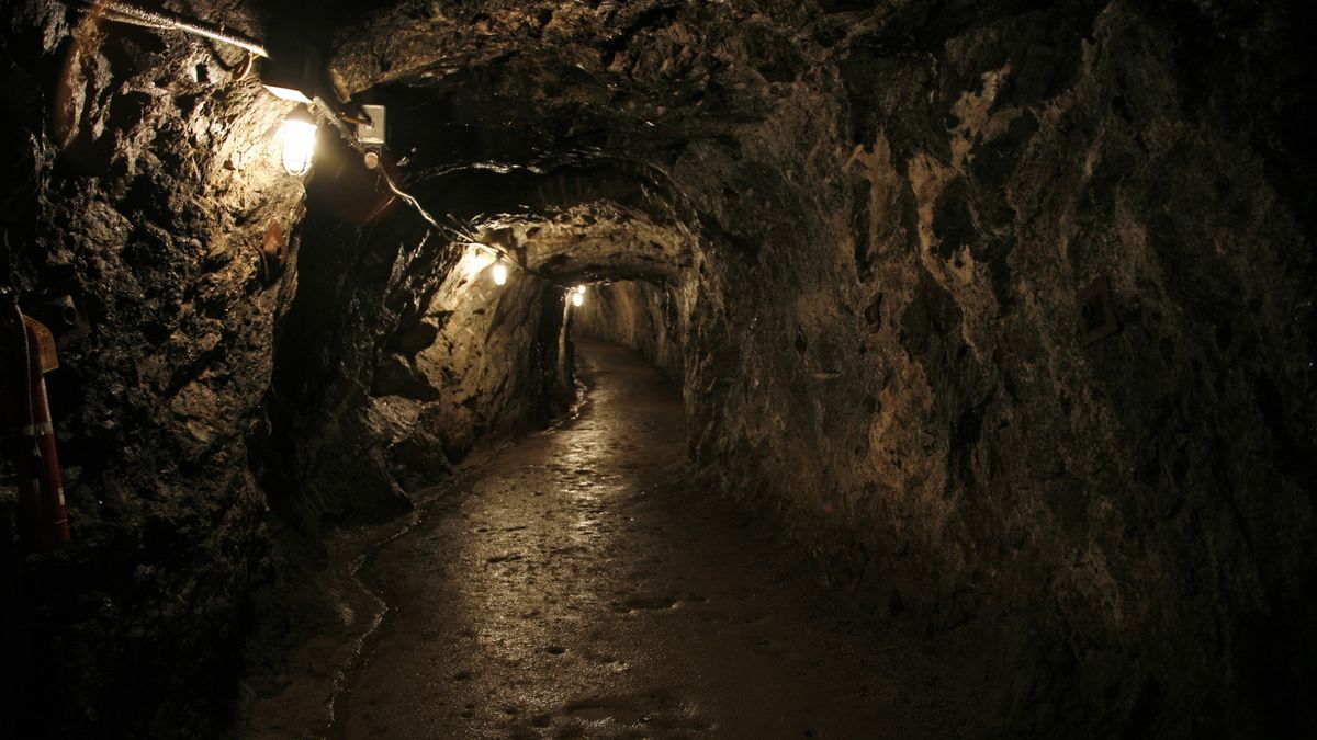 Trillion-Ton Hydrogen Reserves Unearthed