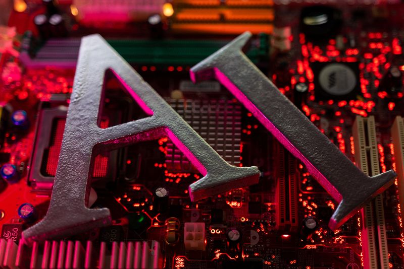 US Tightens AI Investments in China Ahead of Election